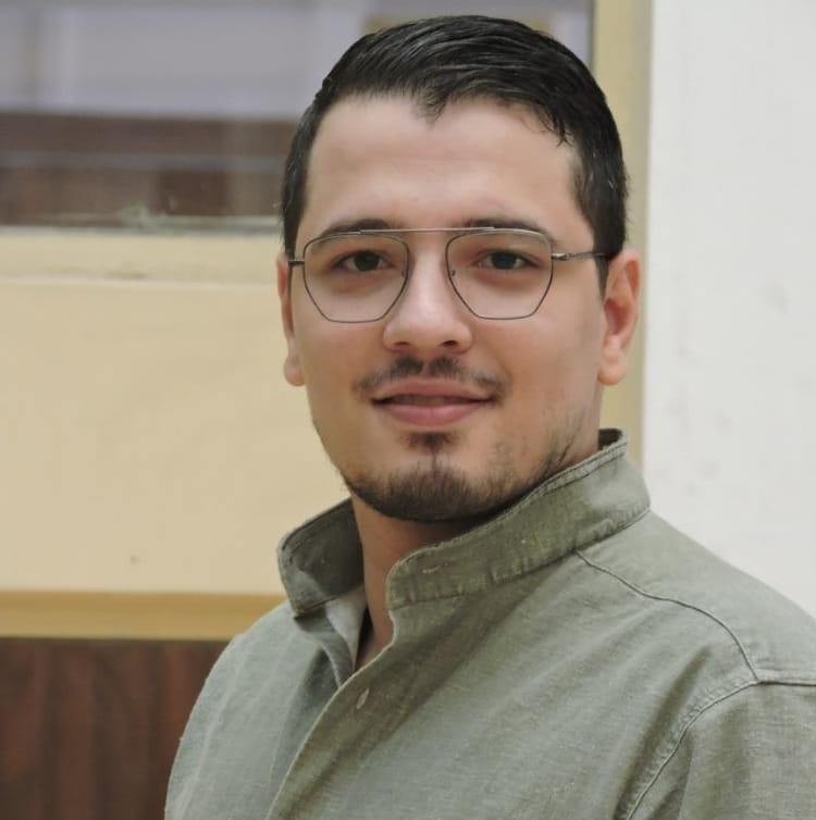 Лариса Уварова